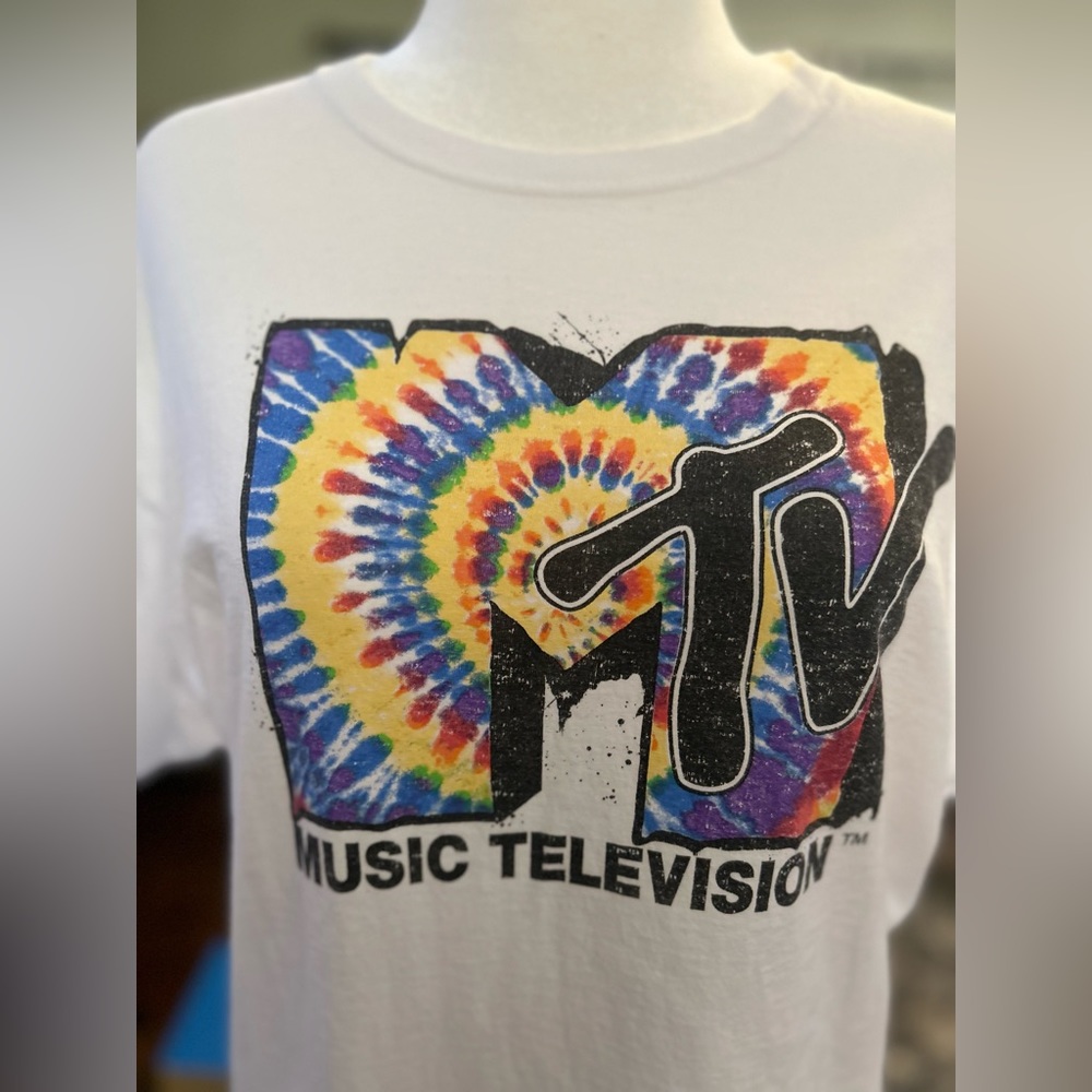 MTV men’s size XL the dye logo t-shirt